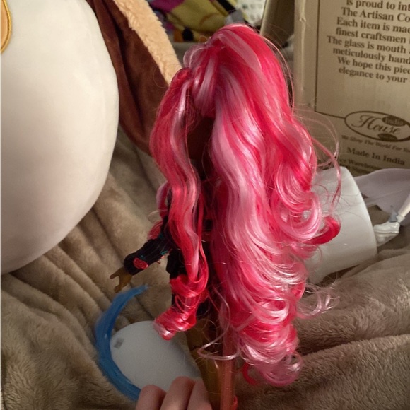 Rainbow high Daria rose - Picture 4 of 4